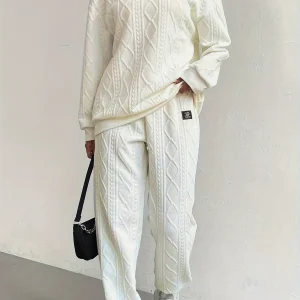 Cocooning Knitted Set White | Comfort and Casual Style