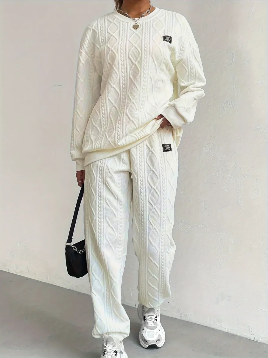 Cocooning Knitted Set White | Comfort and Casual Style