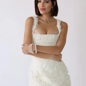 Robe Courte Rose Texturée | Féminine et Élégante