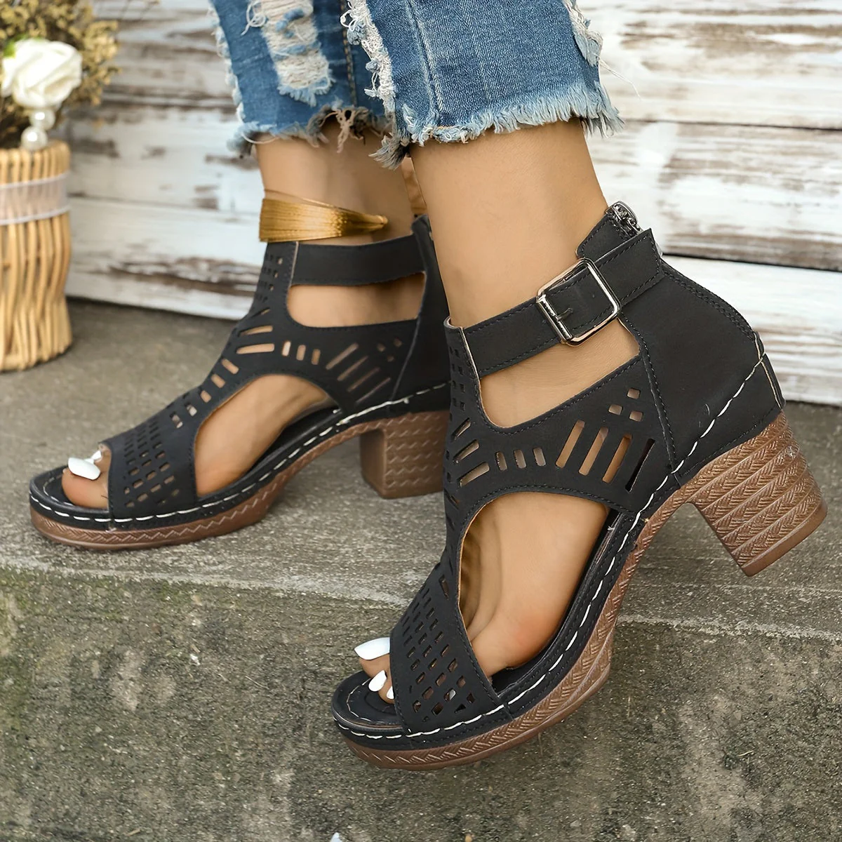Cut-Out Heeled Sandals | Modern and Airy – Image 5