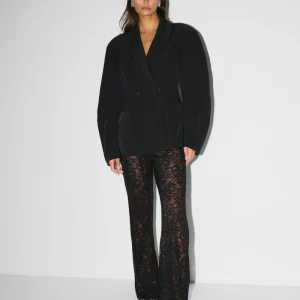 Pantalon en Dentelle Noire | Taille Haute | Coupe Évasée Glamour