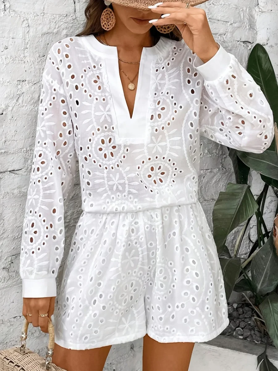 Elegant and refreshing embroidered blouse – Image 3