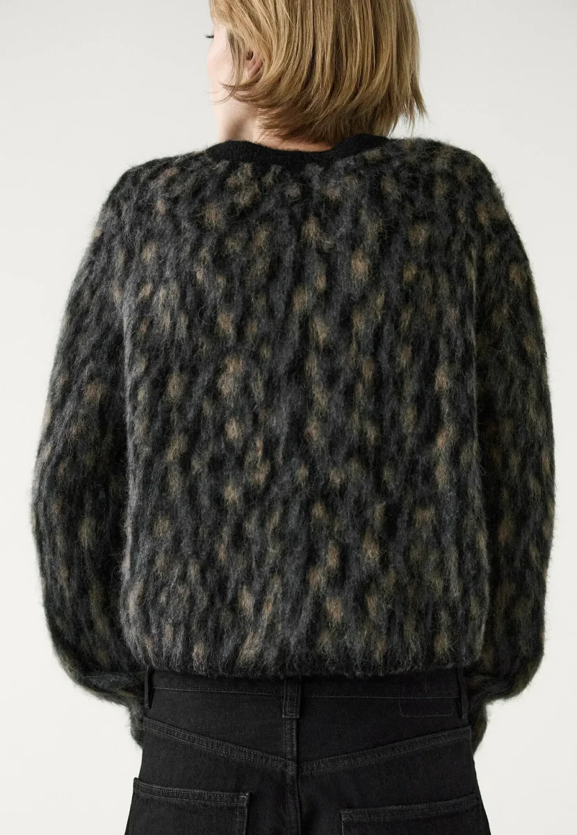 Clara | Cardigan à Motifs Texturés | Élégance Décontractée | Laine Douce – Image 4