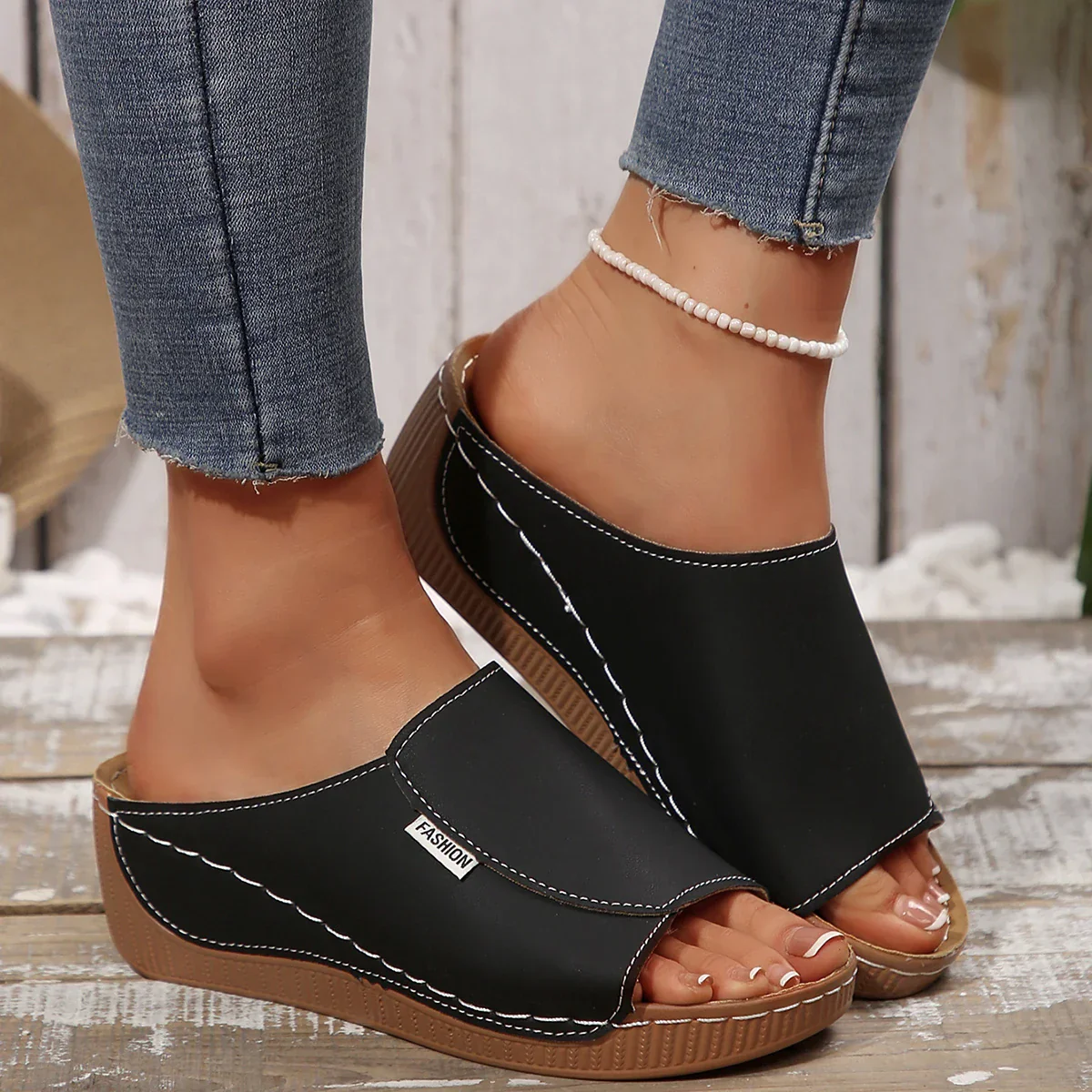 Comfortable Open Sandals with Flat Sole | Casual and Stylish – Image 4
