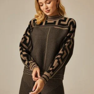 Chic Casual Set | Stretch Jacquard Mesh | Elegant and Comfortable