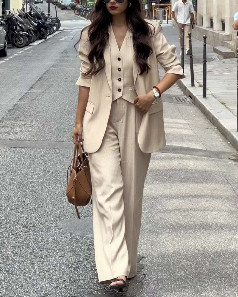 Charme Parisien | Ensemble Tailleur Pantalon Évasé et Gilet – Image 6