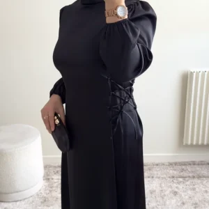 Robe en Satin à Lacets Croisés | Coupe Élégante et Confortable