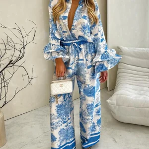 Ensemble Bleu Toile de Jouy | Viscose | Chemise Volantée & Pantalon Large