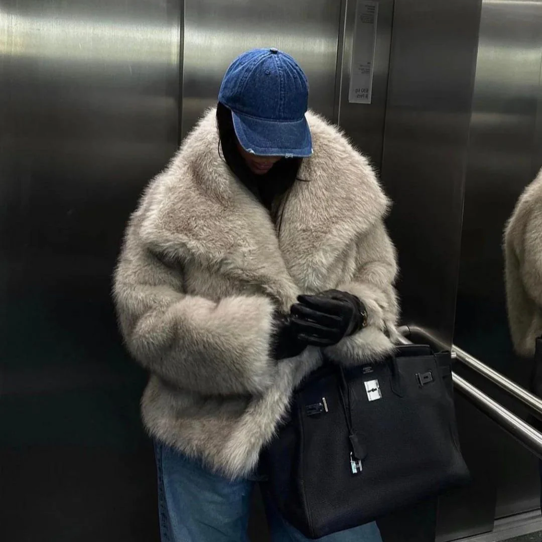 Isabella - Veste en Fausse Fourrure | Luxe & Élégance | Hiver Chic – Image 7