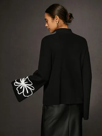 Graphic Floral Sweater | Black & White | Elegant and Contemporary – Image 3