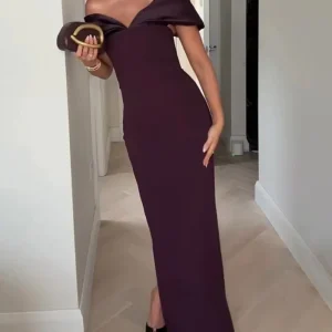 Robe longue | Épaule décolletée et manches volumineuses | Élégante et structurée