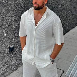 Slim Fit Shirt with Fine Stripes | Casual Elegance and Summer Freshness