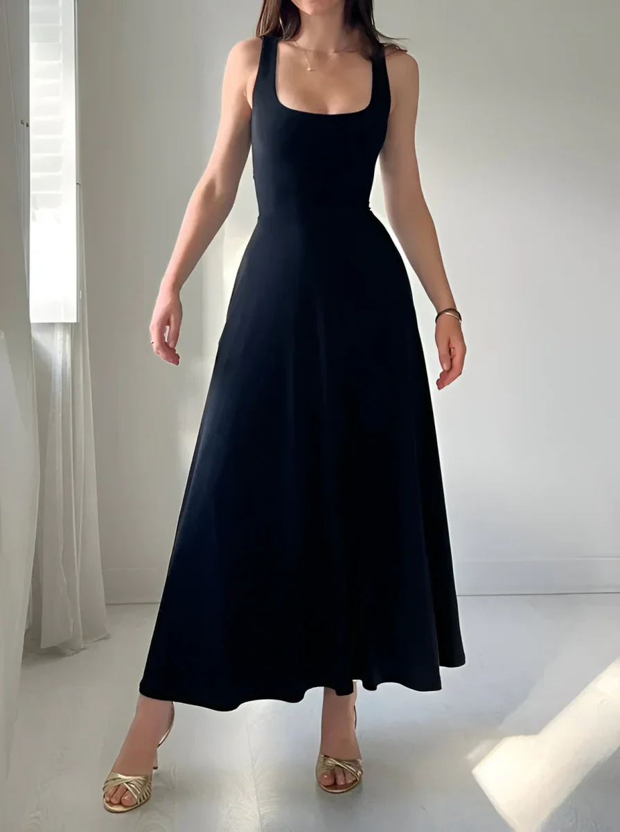 Robe Longue Évasée | Minimaliste et Élégante – Image 2