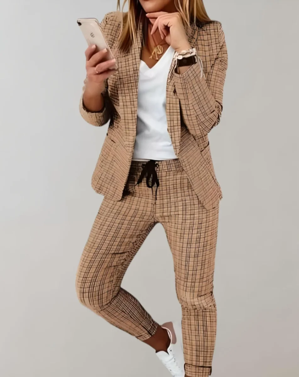 Sandra | Ensemble Blazer et Pantalon en Tweed pour Femmes – Image 6