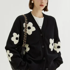Cardigan Oversize | Noir à Fleurs | Confort Graphique et Tendance