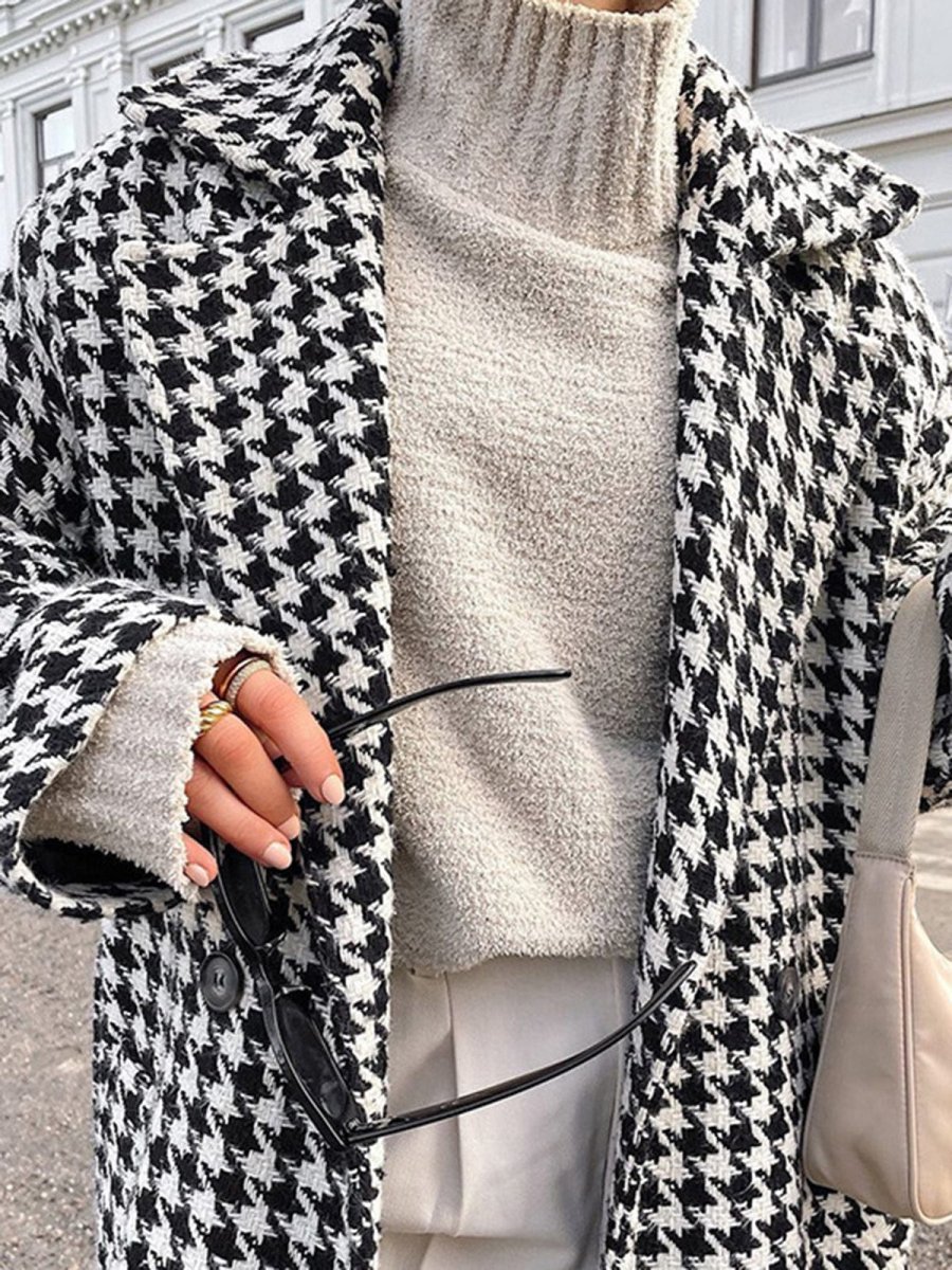 Graphic Elegance | Long Coat with Houndstooth Pattern – Image 7