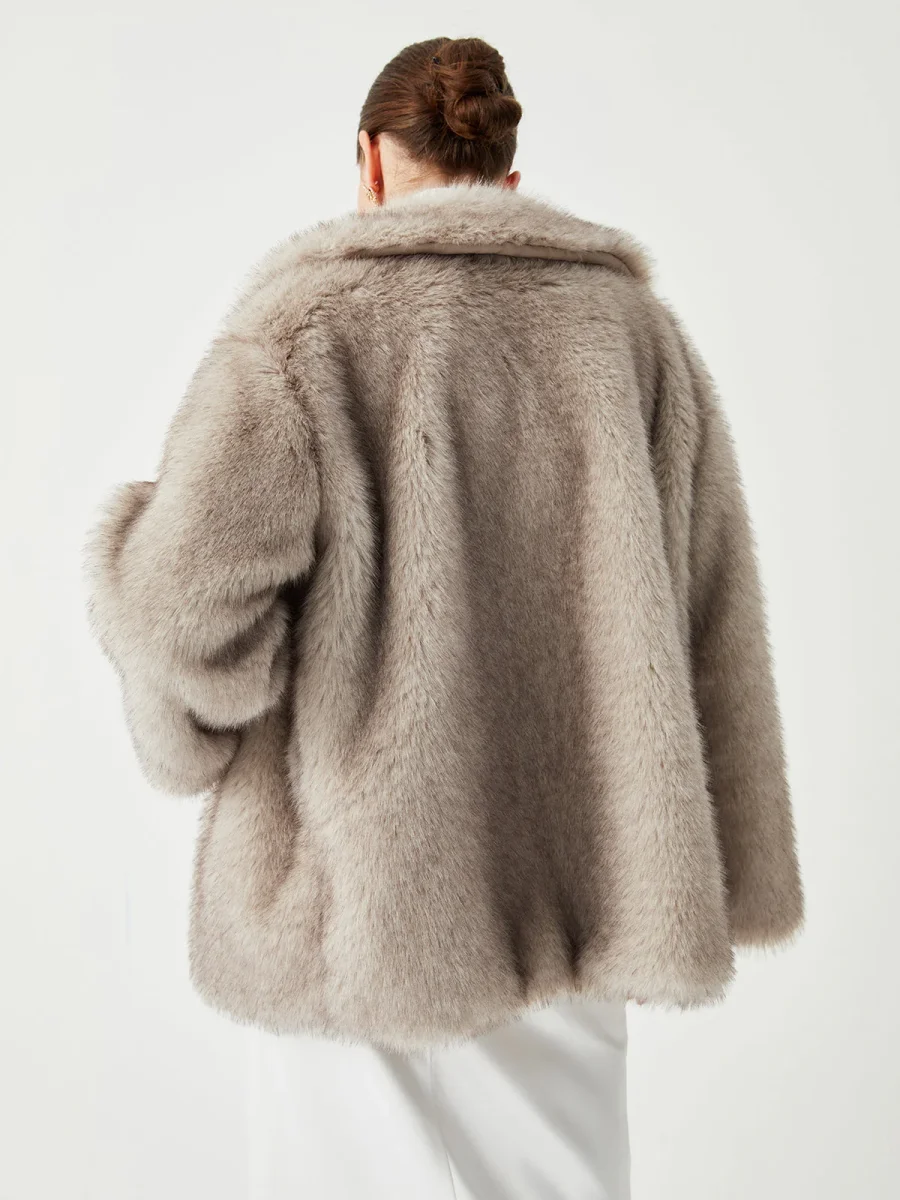 Faux Fur Cape | Pearl Grey | Glamorous and Wrap-around – Image 7