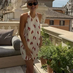 Robe Courte Dos Nu | Piments Rouges | Fraîche et Originale