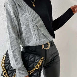 Alba - Pull Bicolore Asymétrique | Maille Torsadée | Chic & Moderne