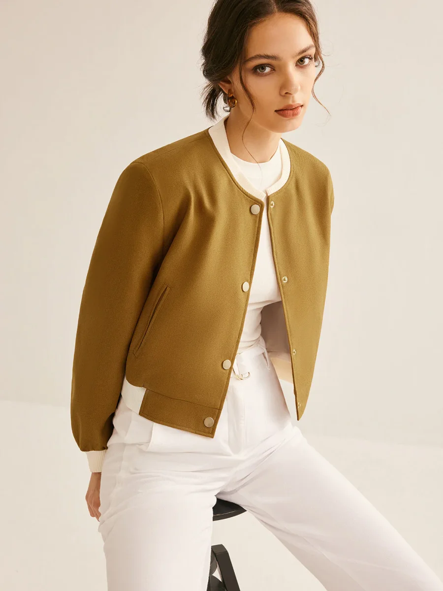 Women's Short Jacket | Contrast Finishes | Minimalist Style – Image 5
