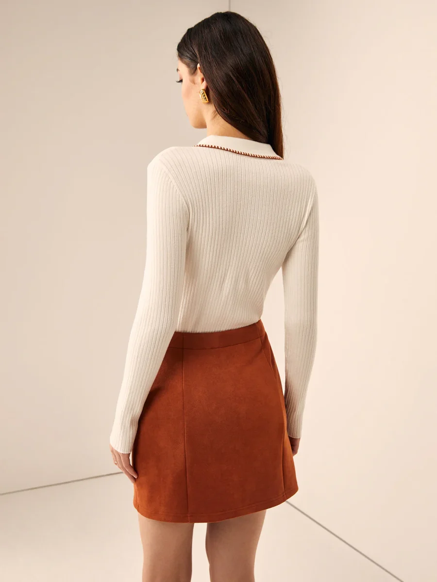 Ecru Ribbed Top | Contrast Collar | Buttoned Detail – Image 6