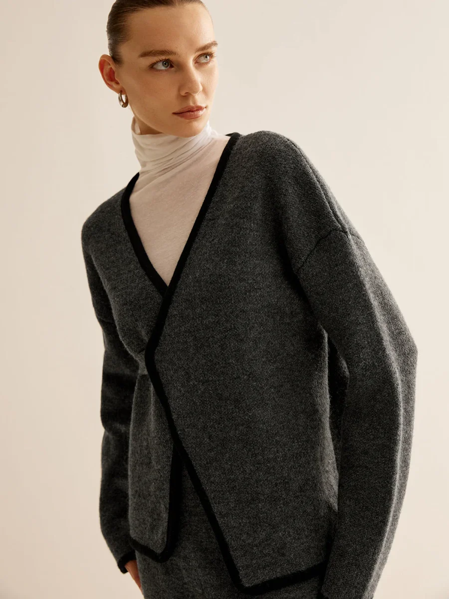 Ensemble Maille Gris Anthracite | Cardigan Cache-Cœur & Jupe Longue | Chic Minimaliste – Image 7