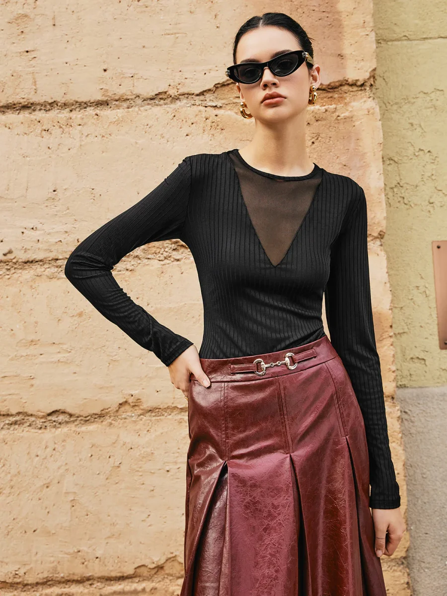 Top Noir | Décolleté Tulle | Maille Côtelée Élégante – Image 5