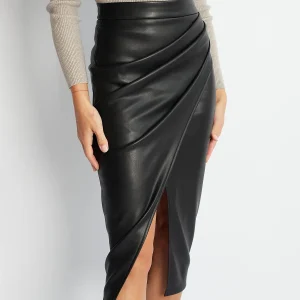 Chic Wallet Skirt | Leather Effect and Elegant Slit