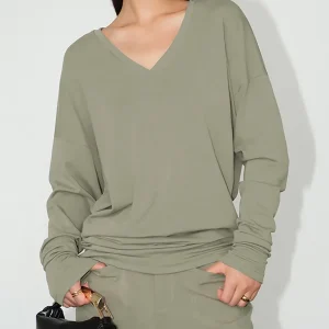 Khaki Top | Oversize V-Neck | Casual Comfort for Everyday Life