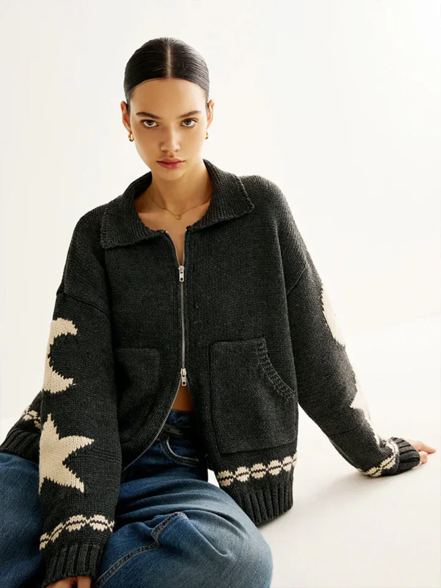 Cardigan Zippé Motifs Lune & Étoile | Maille Oversize | Style Céleste
