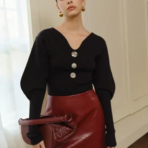 Top Noir Boutons Argentés | Manches Bouffantes | Élégance Contemporaine