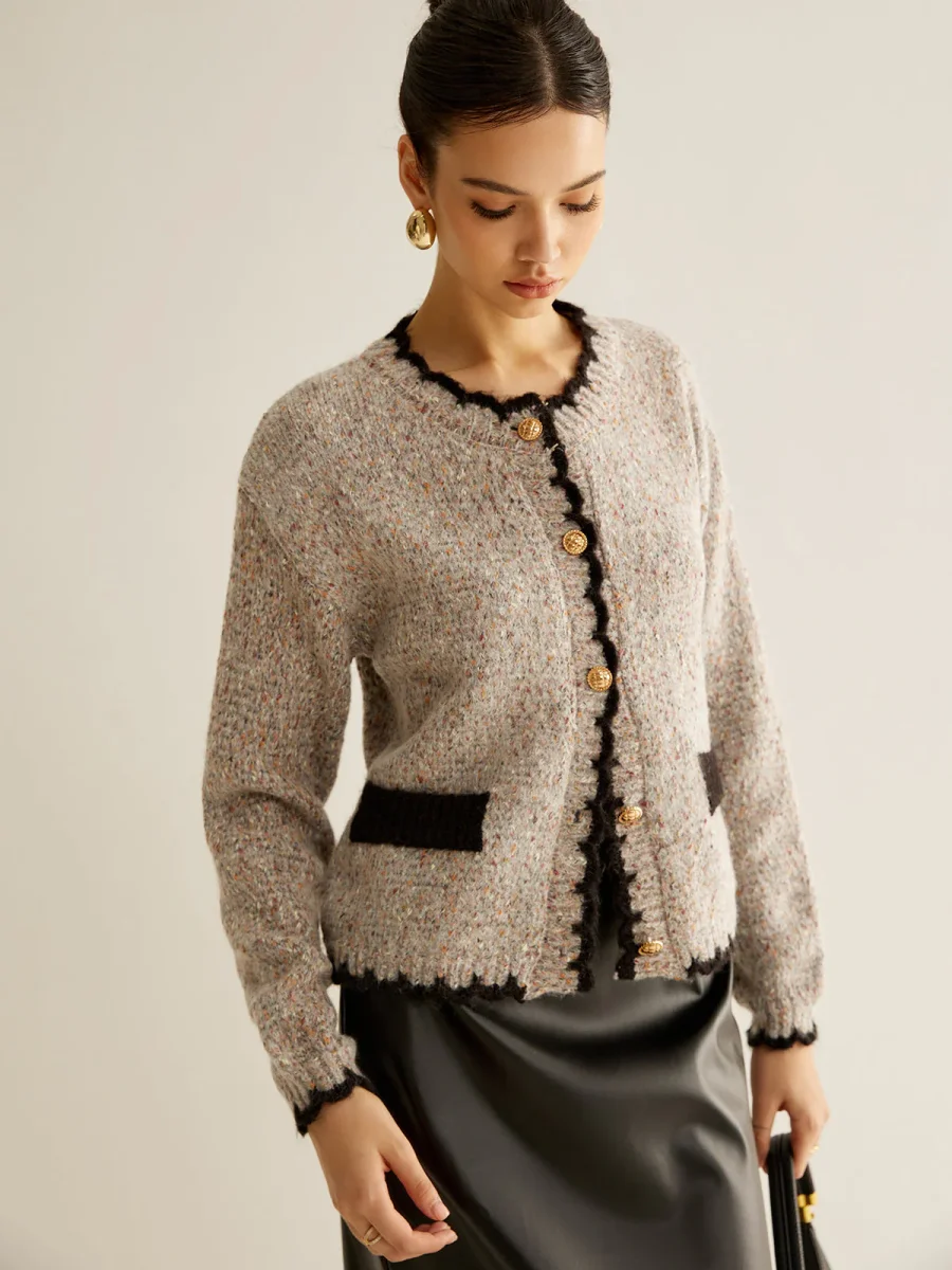 Victoria - Cardigan Tweed | Boutons Dorés | Chic & Élégant – Image 5