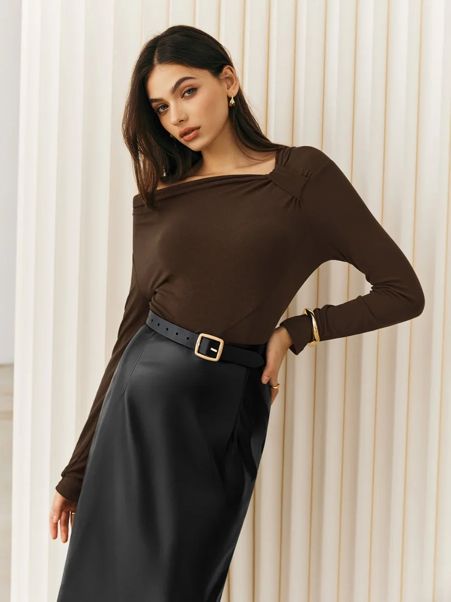 Top Épaules Dégagées Marron | Détail Froncé | Elegant and Modern – Image 8