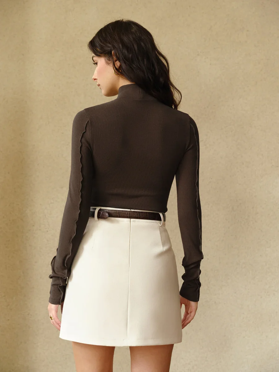 Top Chocolat | Coutures Apparentes | Coupe Asymétrique Moderne – Image 6