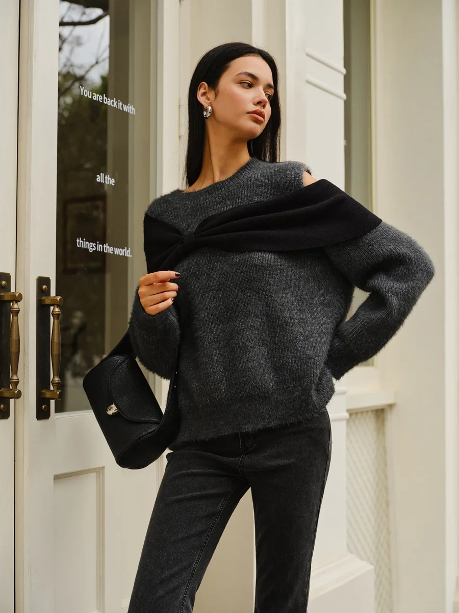 Pull Gris Duveteux | Coupe Décontractée | Look Hivernal Moderne – Image 2