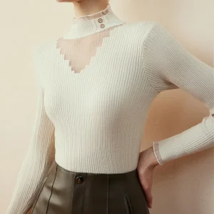 Top en Maille Col Tulle & Boutons Dorés | Ivoire | Élégance Délicate