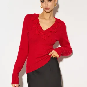 Pull Rouge à Fleurs en Relief | Col V Romantique | Élégance Vibrante