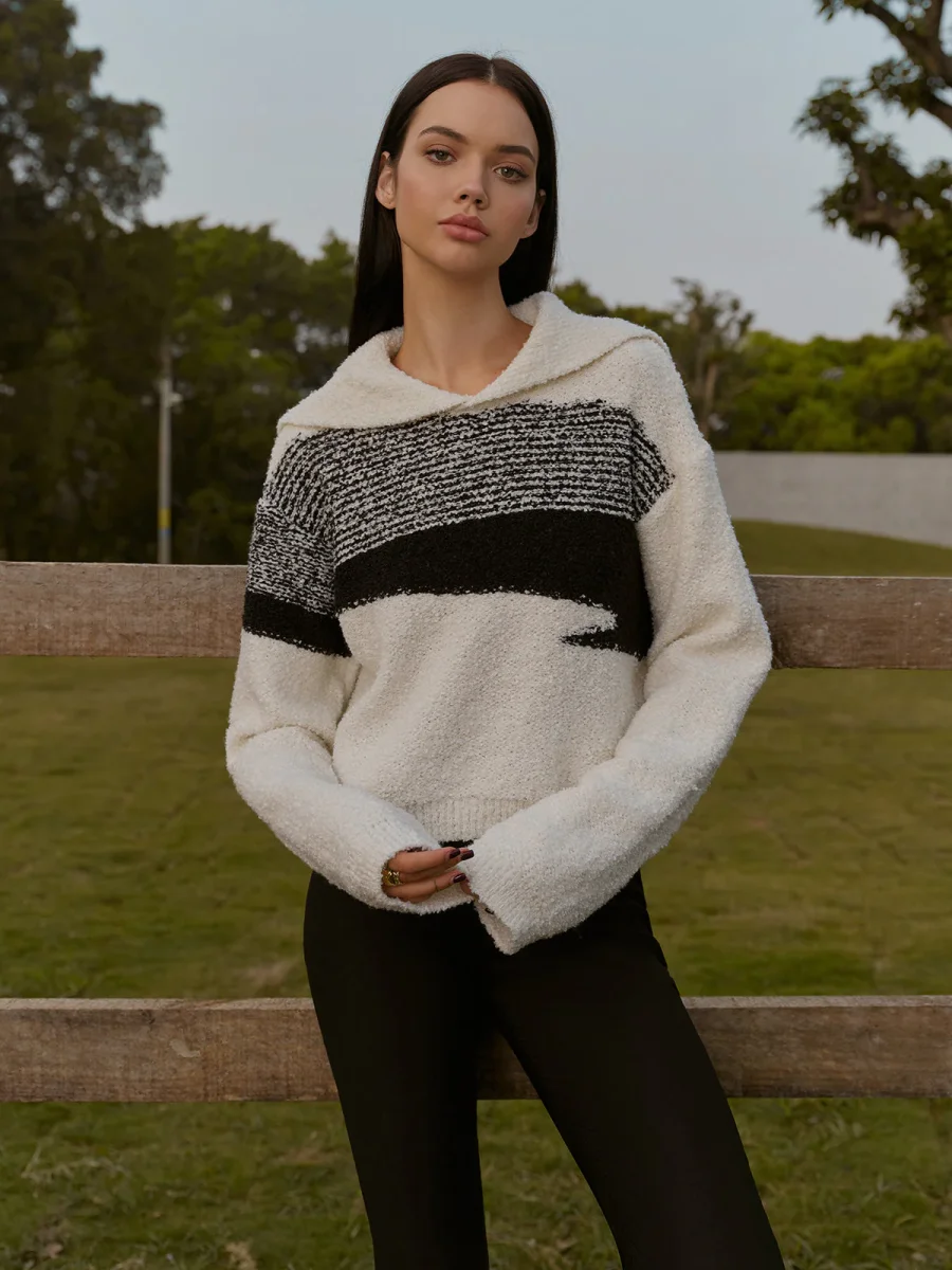 Pull Douillet Noir & Blanc | Maille Pelucheuse | Look Campagne Chic – Image 3