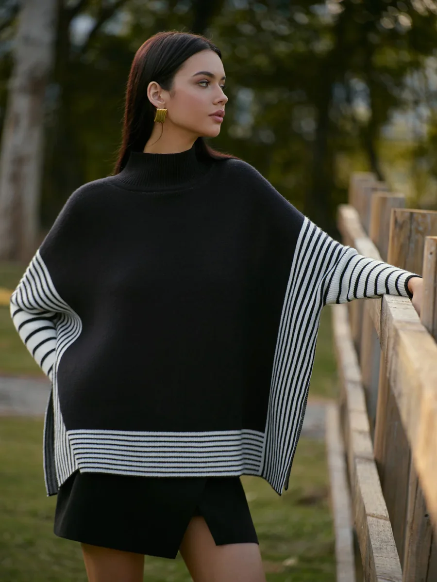 Poncho Pull Noir à Rayures Blanches | Coupe Ample | Élégance Décontractée – Image 6