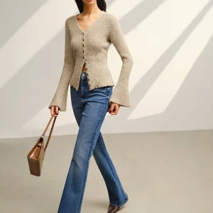 Cardigan Maille Fine | Beige Naturel | Manches Évasées & Élégance Décontractée