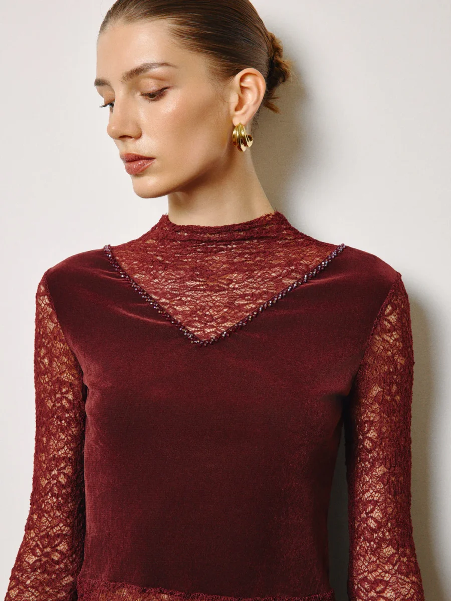 Top Bordeaux | Velvet & Lace | Textured Elegance – Image 4