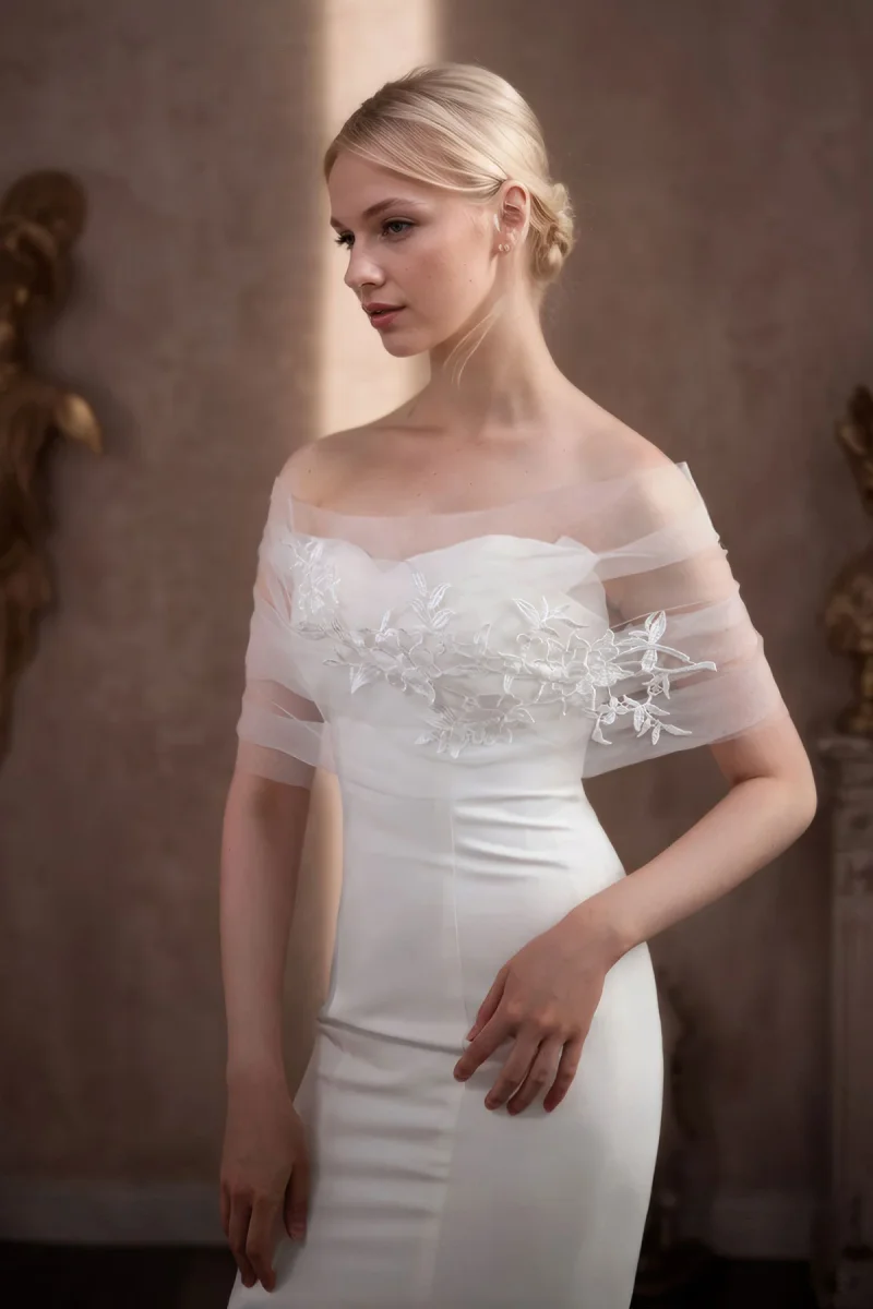 Étole De Mariée En Tulle Avec Appliqués Floraux – Image 3