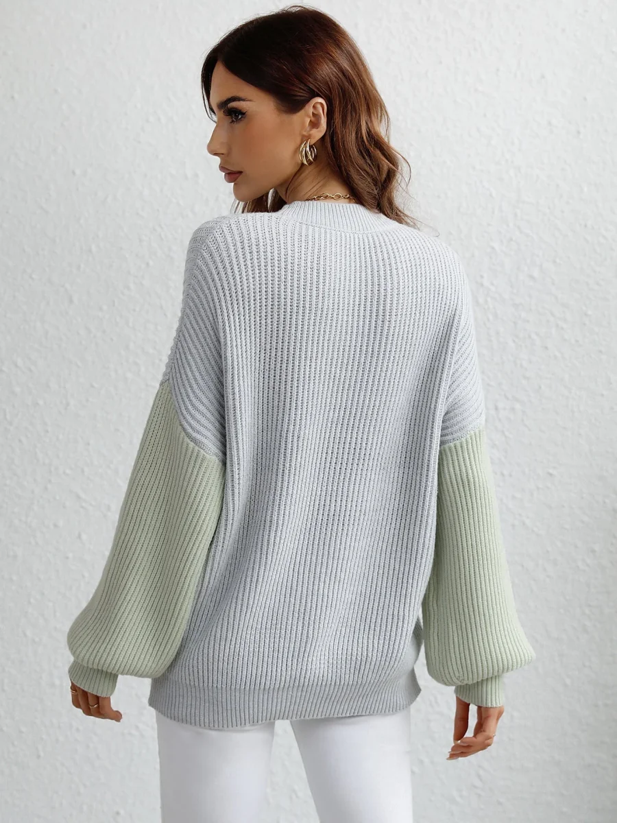 Two-tone knitted sweater | Comfort and Style – Image 4