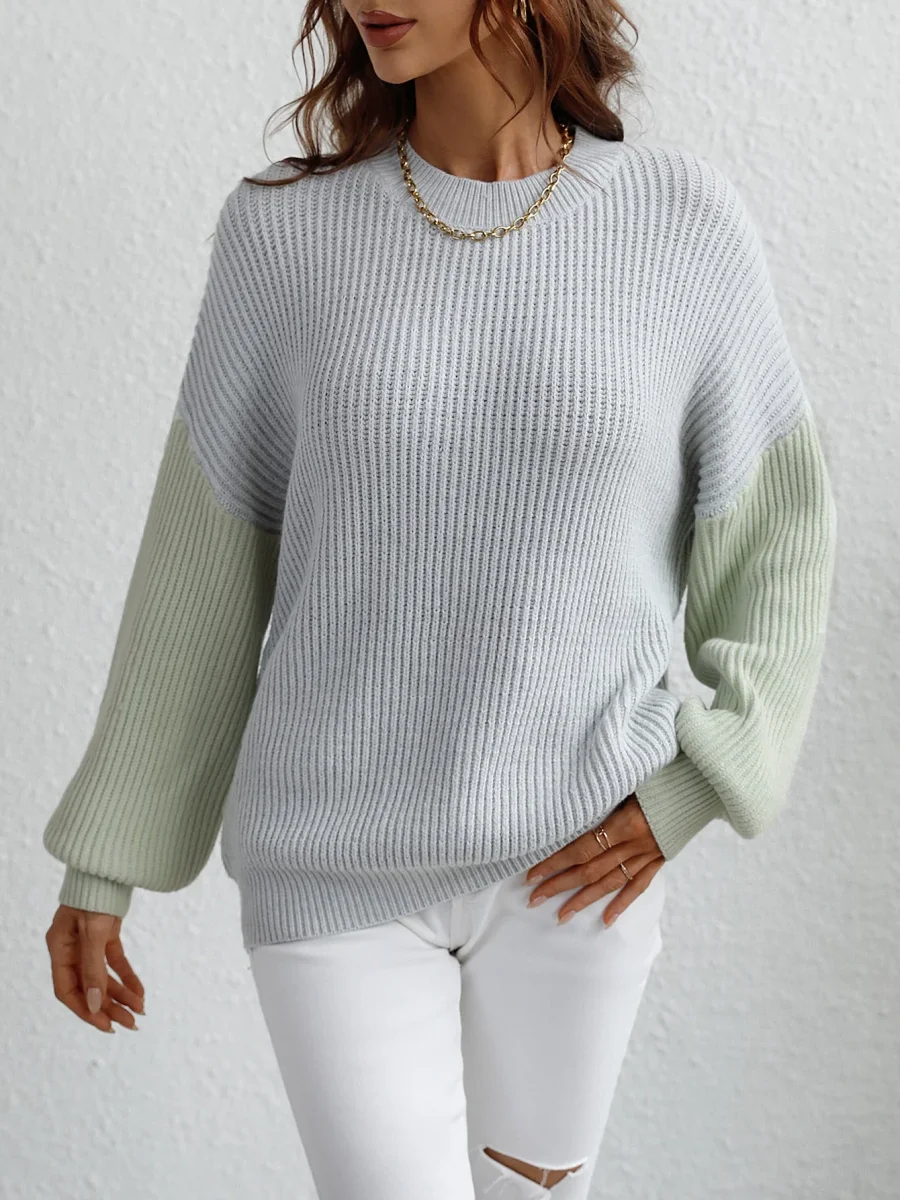 Two-tone knitted sweater | Comfort and Style – Image 8