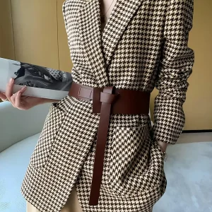 Structure Élancée | Long Houndstooth Belted Blazer