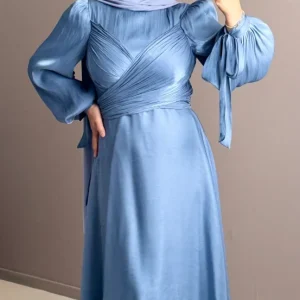 ROBE DE SOIRE A METTRE EN 2 FACON