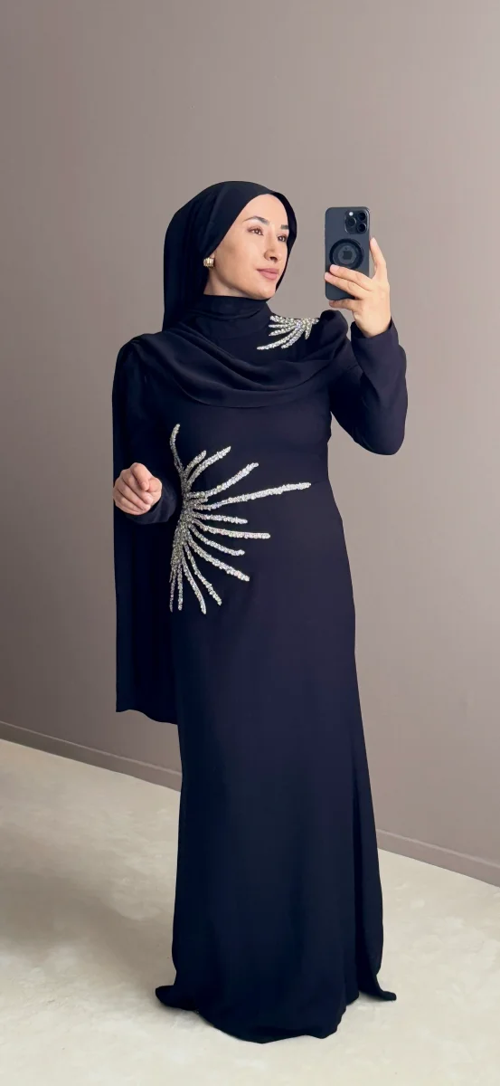 ROBE DE GALA A UNE EPAULE AVEC CAPE – Image 3
