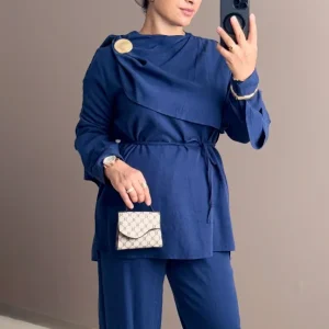 ENSEMBLE AVE CAPE A L'EPAULE