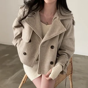 Veste Croisée Courte Femme | Beige Neutre | Élégante et Confortable
