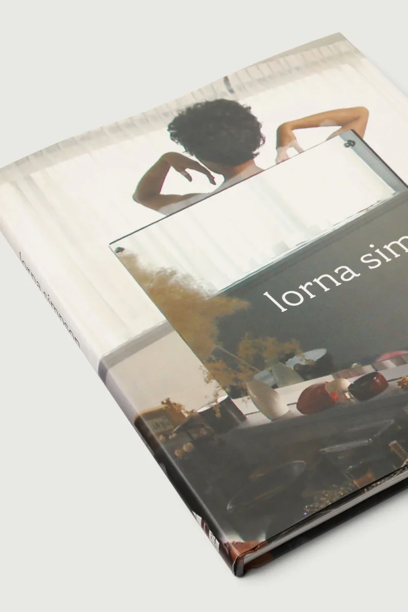 LIVRE 'LORNA SIMPSON' (2006) – Image 3